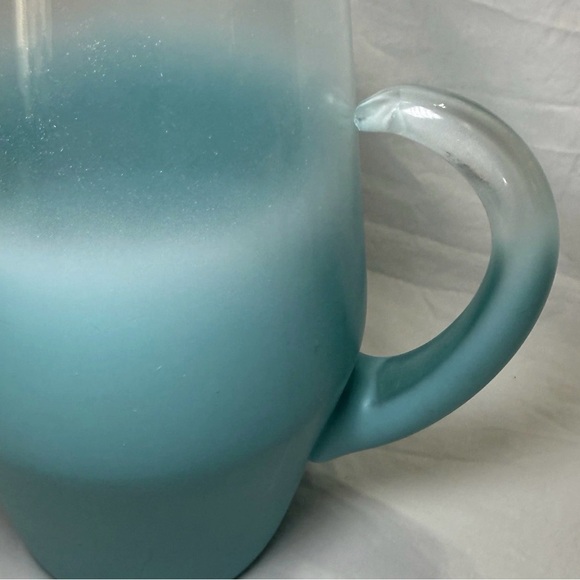 Vintage Blendo Turquoise Blue Glass Pitcher Mid Century Modern 11.75" 2.5 Qt - Picture 7 of 9